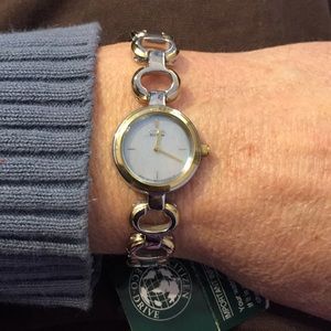 NEW Citizen ladies watch